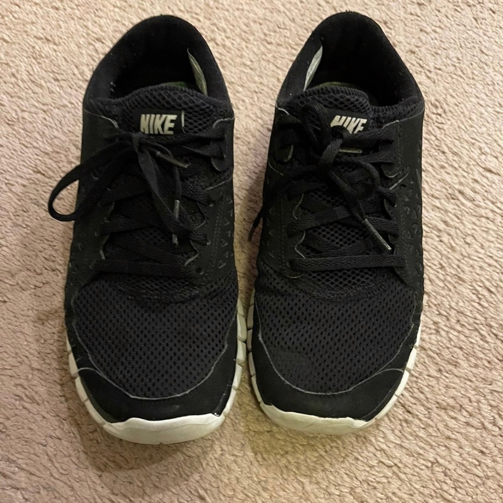 womens Nike shoes